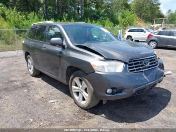  Salvage Toyota Highlander