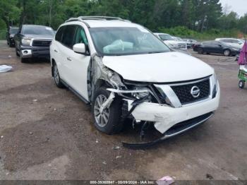  Salvage Nissan Pathfinder