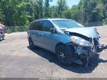  Salvage Toyota Sienna