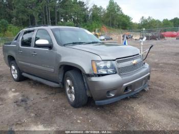  Salvage Chevrolet Avalanche 1500