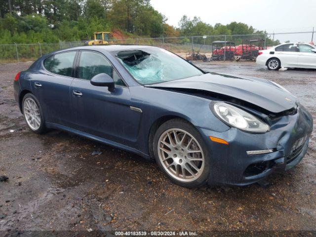  Salvage Porsche Panamera