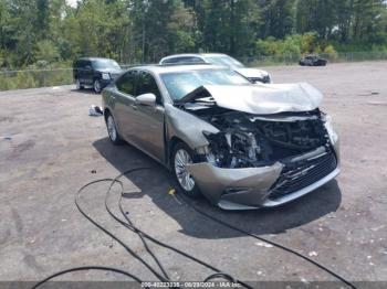  Salvage Lexus Es