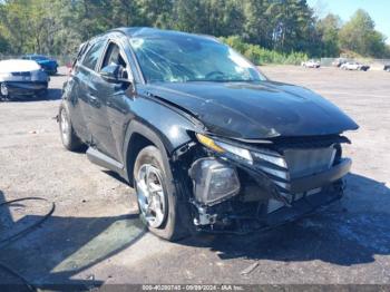  Salvage Hyundai TUCSON