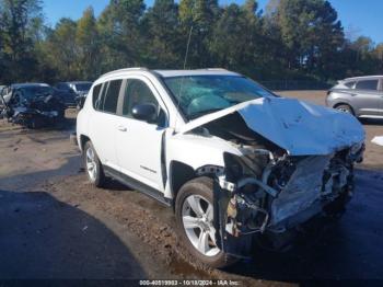  Salvage Jeep Compass