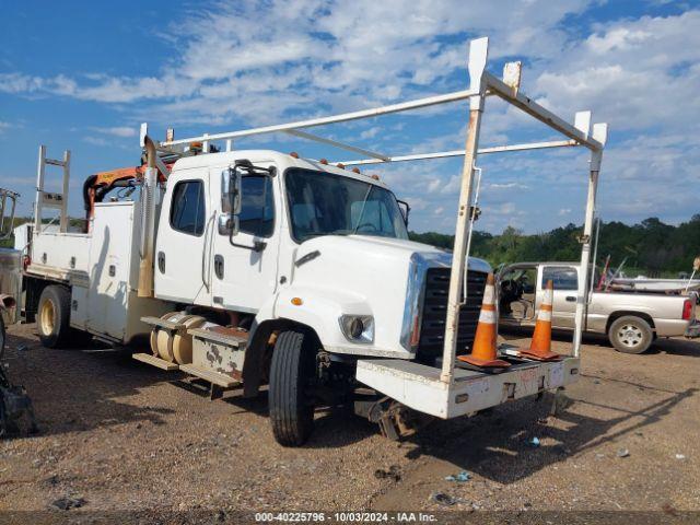  Salvage Freightliner 108sd