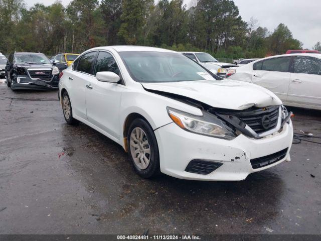  Salvage Nissan Altima