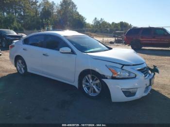  Salvage Nissan Altima