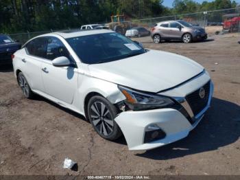  Salvage Nissan Altima