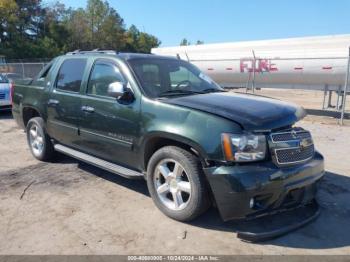  Salvage Chevrolet Avalanche