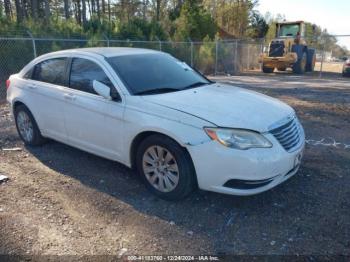  Salvage Chrysler 200