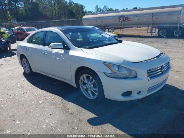  Salvage Nissan Maxima