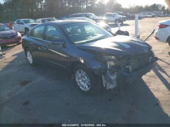  Salvage Nissan Altima