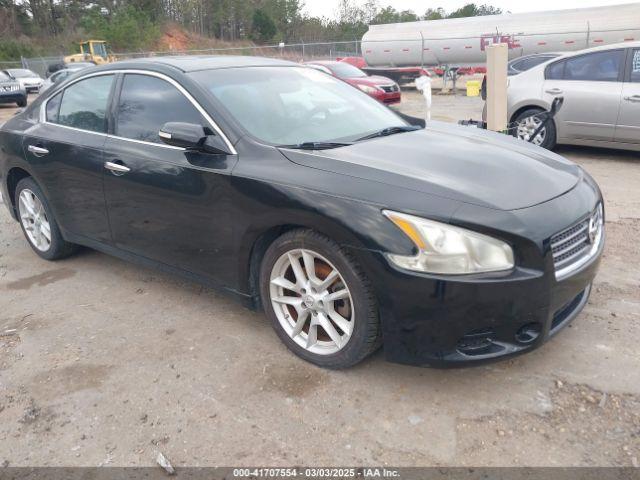  Salvage Nissan Maxima