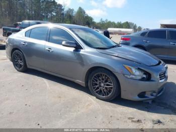  Salvage Nissan Maxima