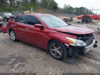  Salvage Nissan Altima