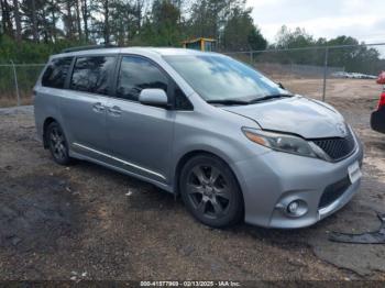  Salvage Toyota Sienna