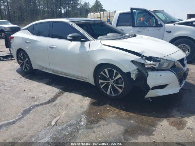  Salvage Nissan Maxima