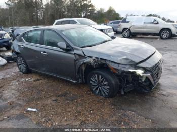  Salvage Nissan Altima