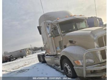  Salvage Peterbilt 386