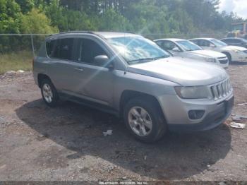  Salvage Jeep Compass