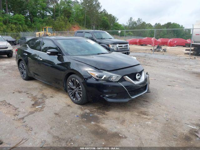  Salvage Nissan Maxima