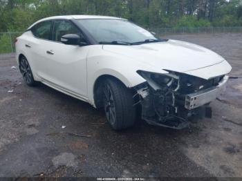  Salvage Nissan Maxima