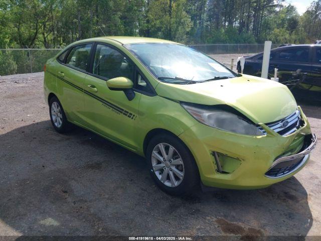  Salvage Ford Fiesta