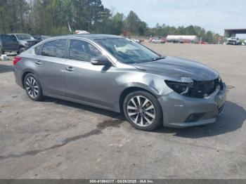  Salvage Nissan Altima