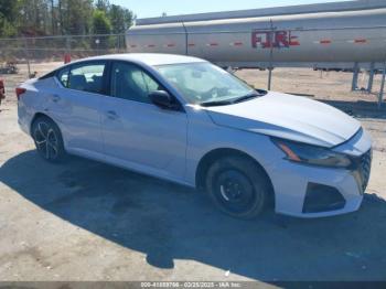  Salvage Nissan Altima