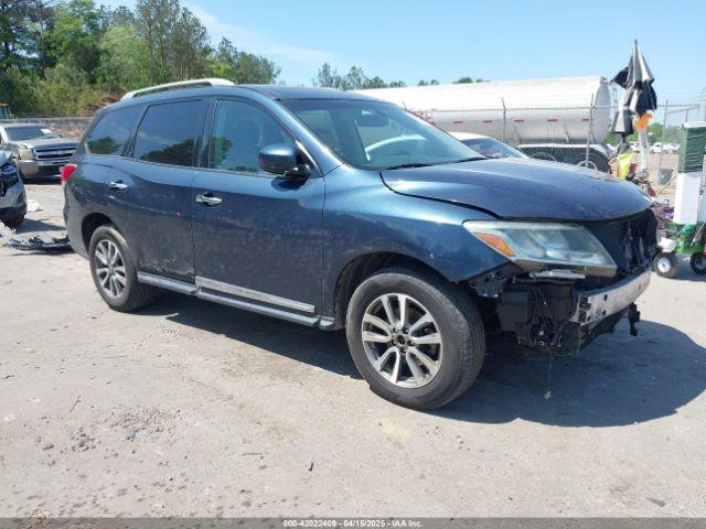  Salvage Nissan Pathfinder