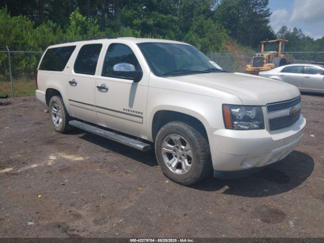  Salvage Chevrolet Suburban 1500