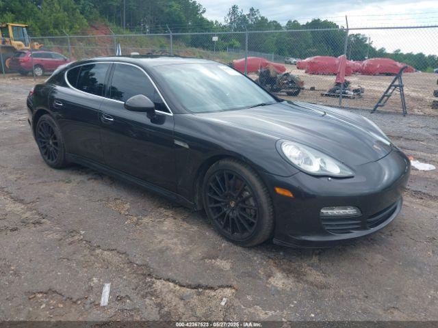  Salvage Porsche Panamera