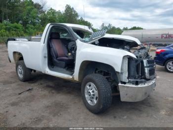  Salvage Chevrolet Silverado 2500