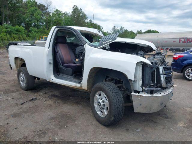  Salvage Chevrolet Silverado 2500