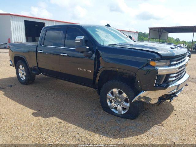  Salvage Chevrolet Silverado 2500
