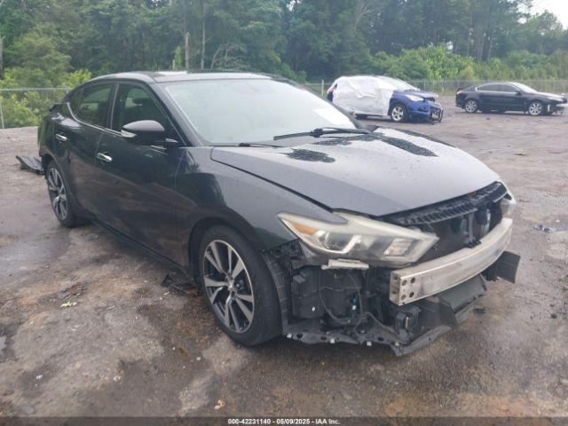  Salvage Nissan Maxima