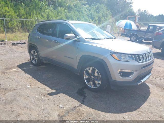  Salvage Jeep Compass