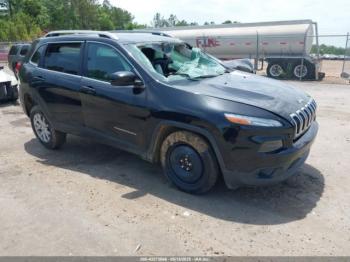  Salvage Jeep Cherokee