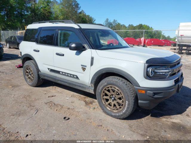  Salvage Ford Bronco