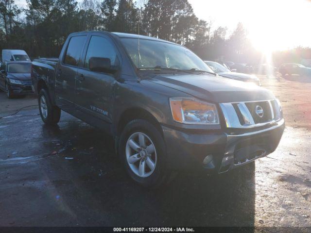  Salvage Nissan Titan
