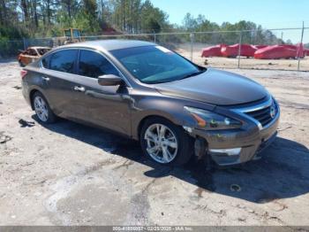  Salvage Nissan Altima
