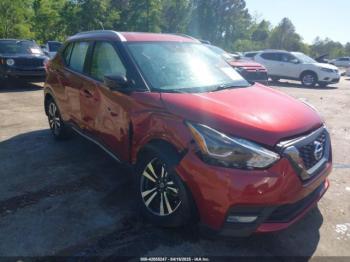  Salvage Nissan Kicks