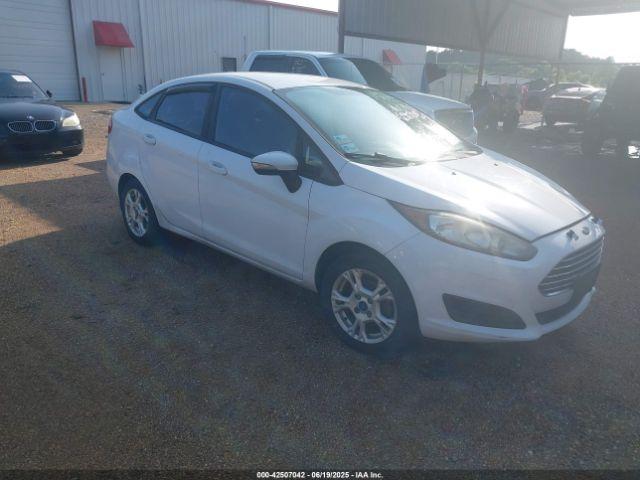  Salvage Ford Fiesta