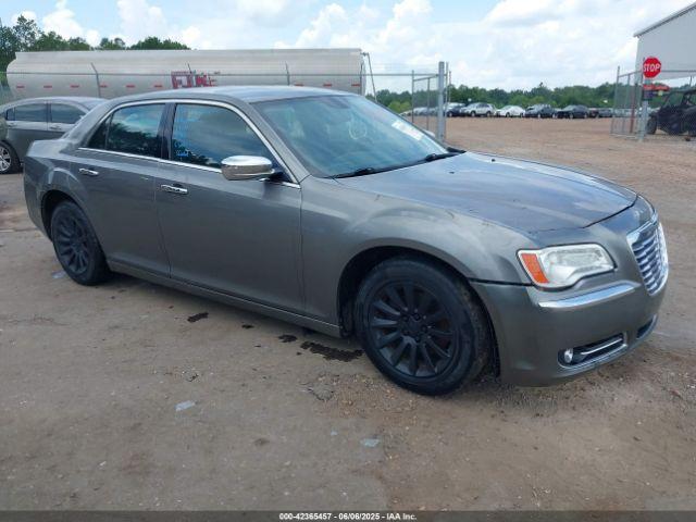  Salvage Chrysler 300