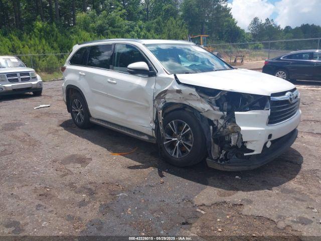  Salvage Toyota Highlander