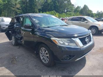  Salvage Nissan Pathfinder