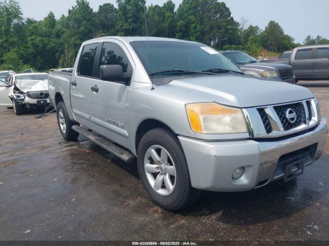  Salvage Nissan Titan