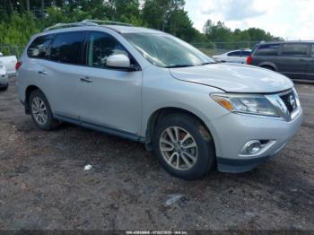  Salvage Nissan Pathfinder