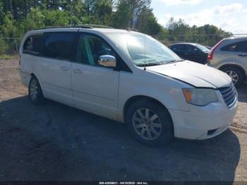  Salvage Chrysler Town & Country