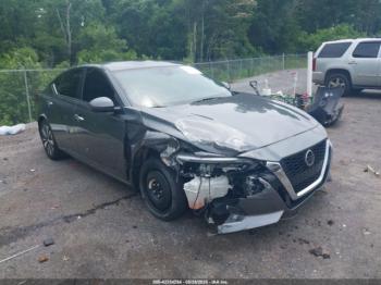  Salvage Nissan Altima